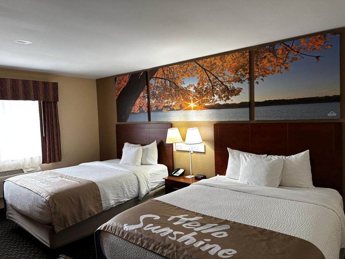 Days Inn By Wyndham Imlay City Bagian luar foto