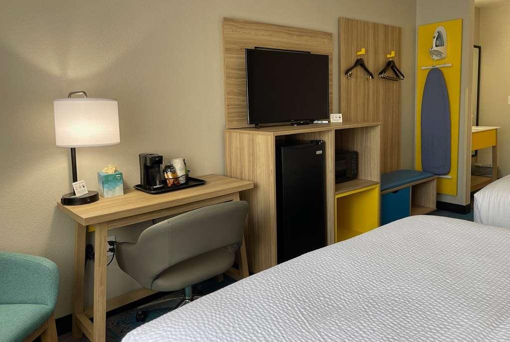 Days Inn By Wyndham Imlay City Ruang foto