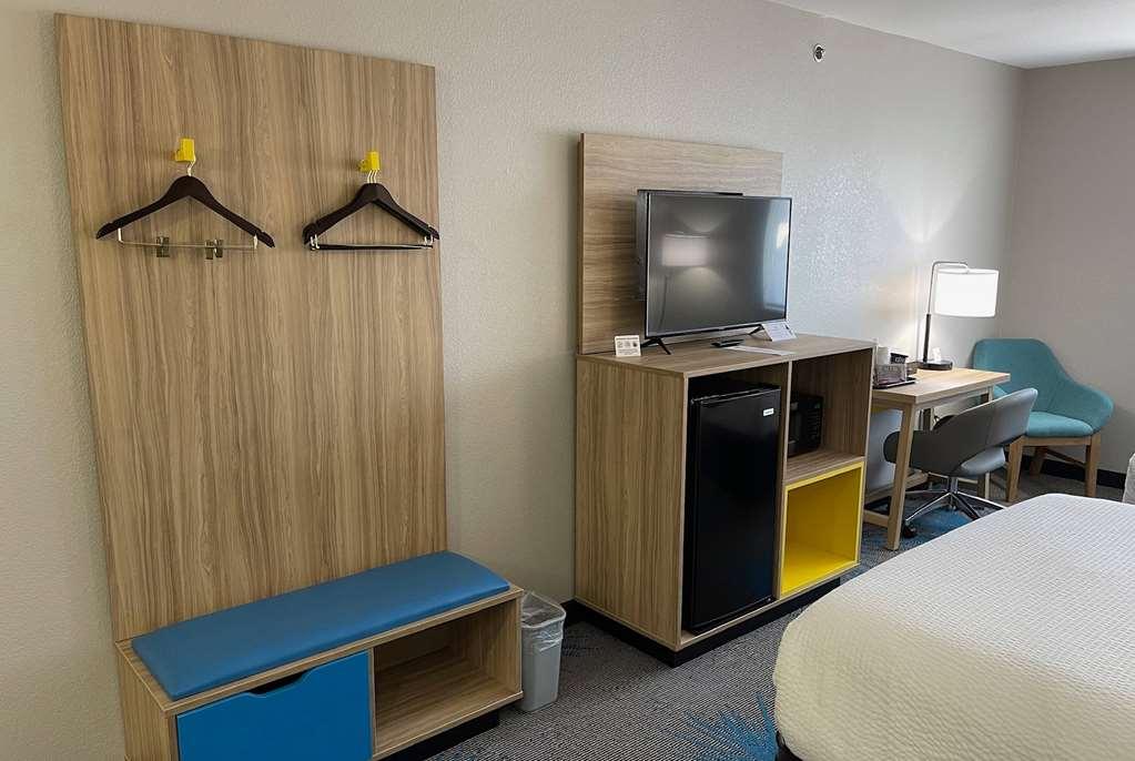 Days Inn By Wyndham Imlay City Ruang foto