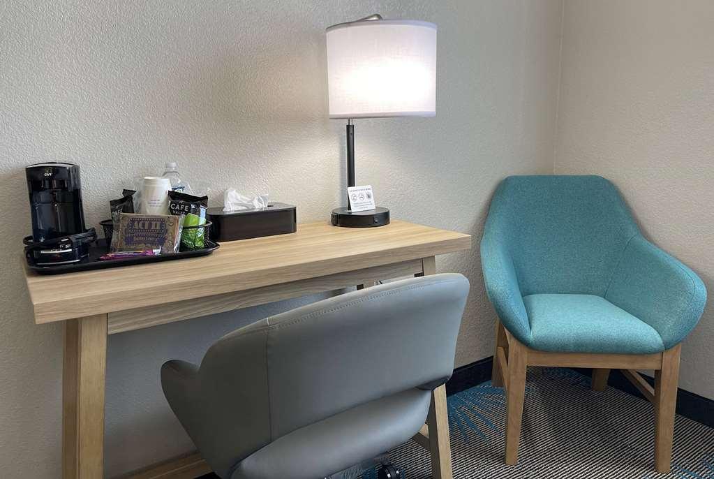 Days Inn By Wyndham Imlay City Ruang foto