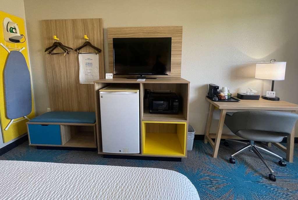 Days Inn By Wyndham Imlay City Ruang foto