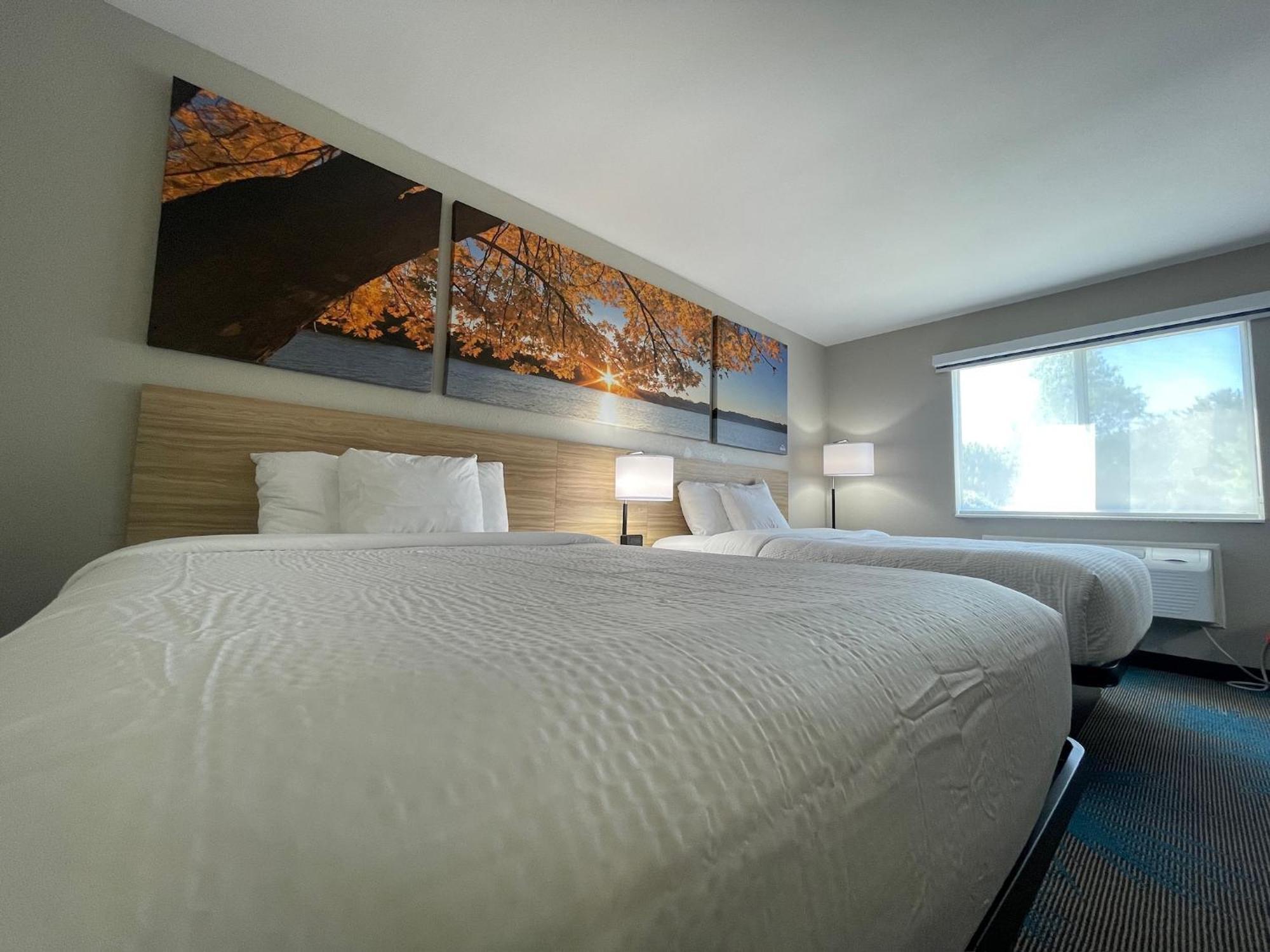 Days Inn By Wyndham Imlay City Bagian luar foto