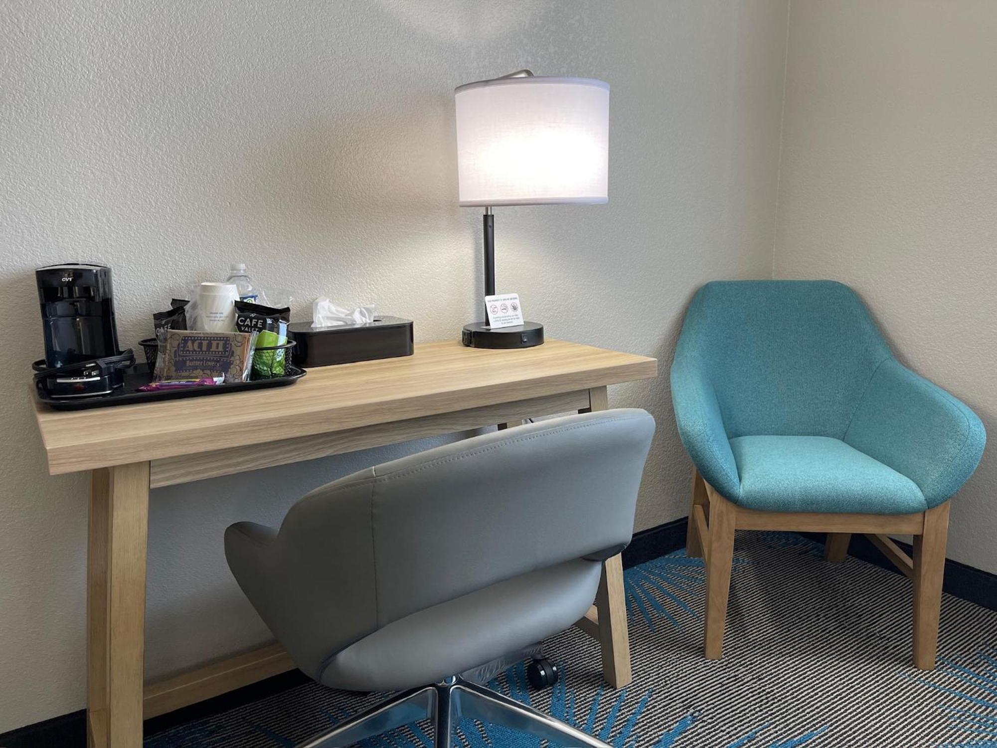 Days Inn By Wyndham Imlay City Bagian luar foto